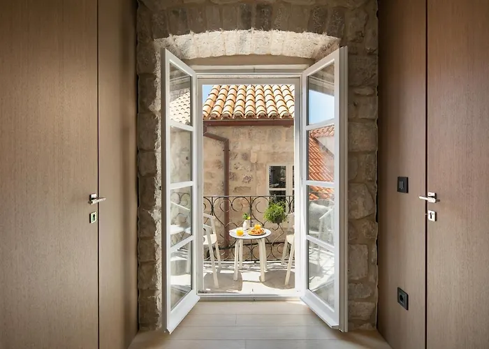 Lapisa Villa